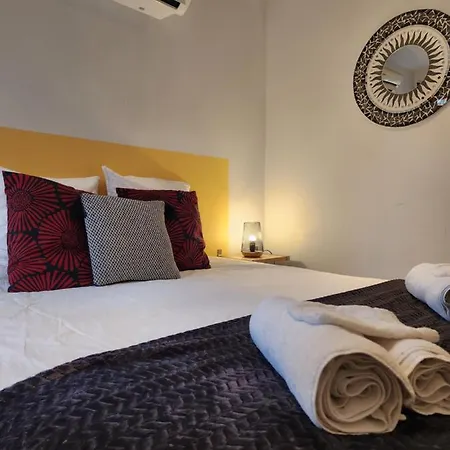 Privees A Hautvillers, Berceau Du Champagne Avec Salle De Bain Et Toilettes Incluses Bed & Breakfast Hautvillers