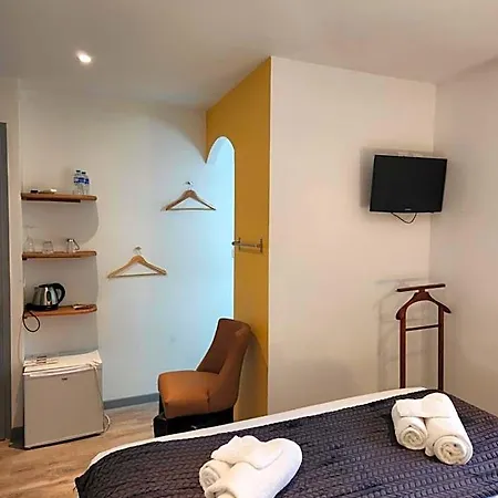 Privees A Hautvillers, Berceau Du Champagne Avec Salle De Bain Et Toilettes Incluses 3* Hautvillers