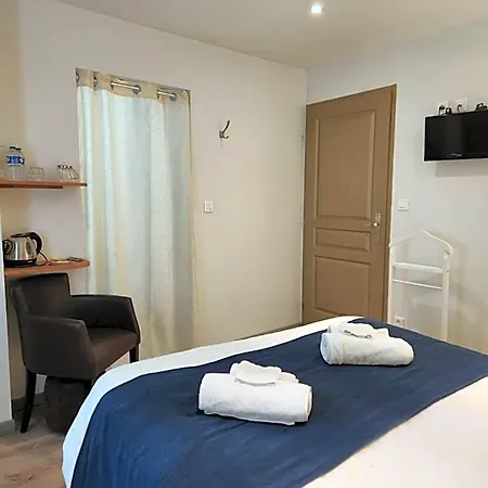 Privees A Hautvillers, Berceau Du Champagne Avec Salle De Bain Et Toilettes Incluses 3* Hautvillers
